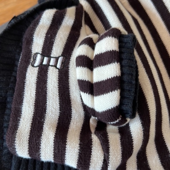 Henri Bendel dog outfit - Picture 6 of 7